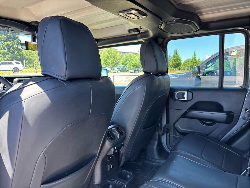 Thumbnail: 2021 Jeep Gladiator - 11