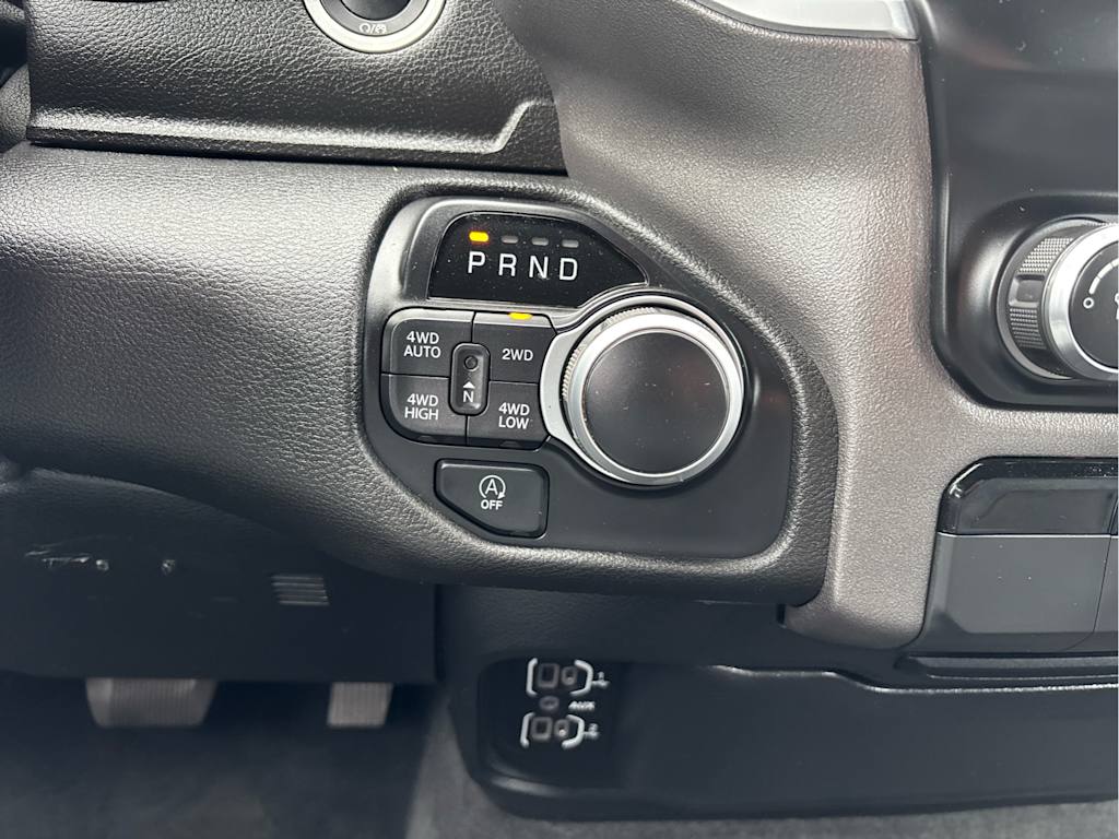 Thumbnail: 2021 RAM 1500 - 21