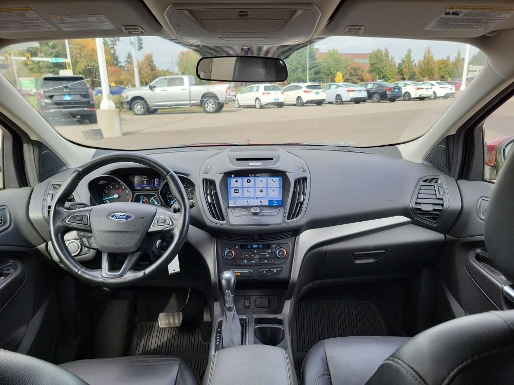 Thumbnail: 2017 Ford Escape - 9