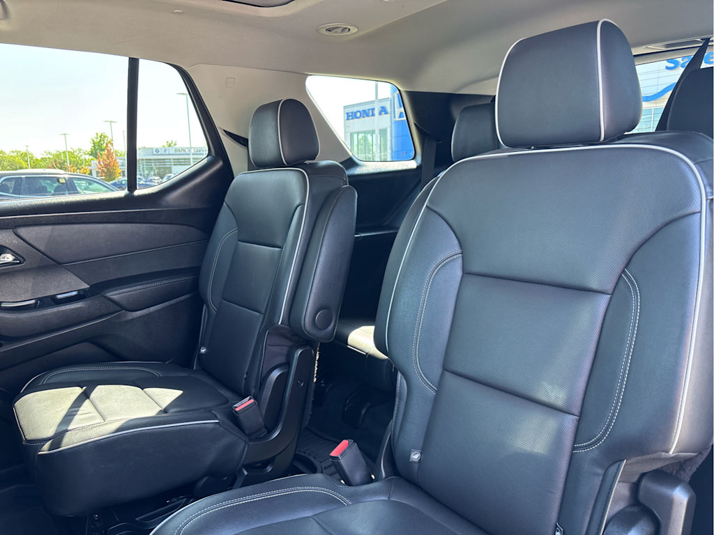 Thumbnail: 2021 Chevrolet Traverse - 21