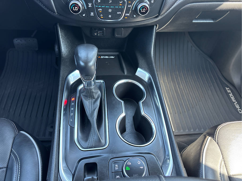 Thumbnail: 2021 Chevrolet Traverse - 16