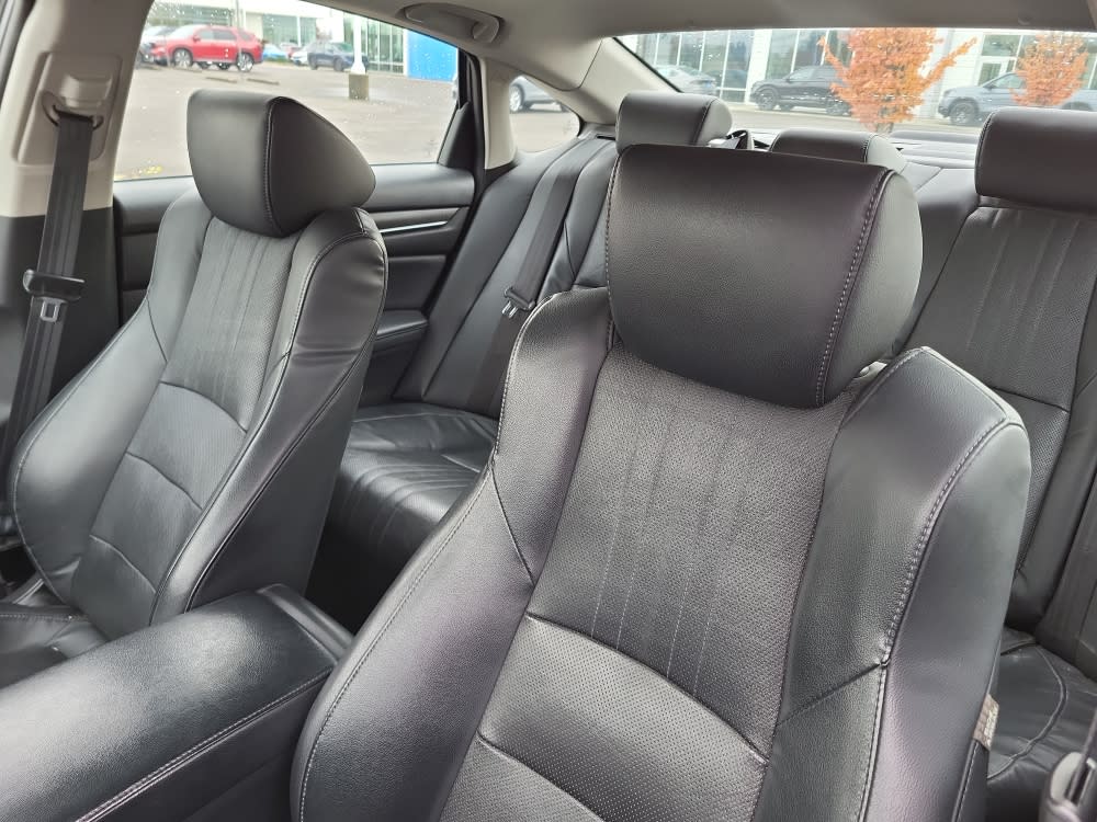 Thumbnail: 2018 Honda Accord - 10