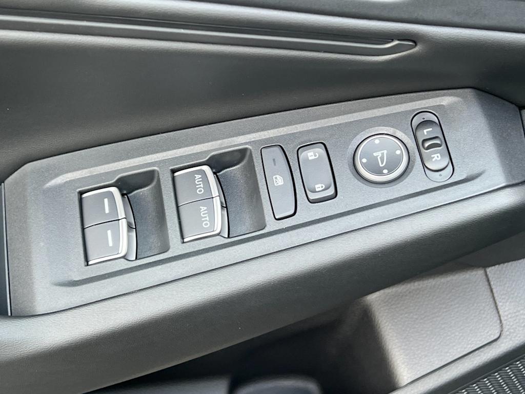 Thumbnail: 2025 Honda Accord - 19