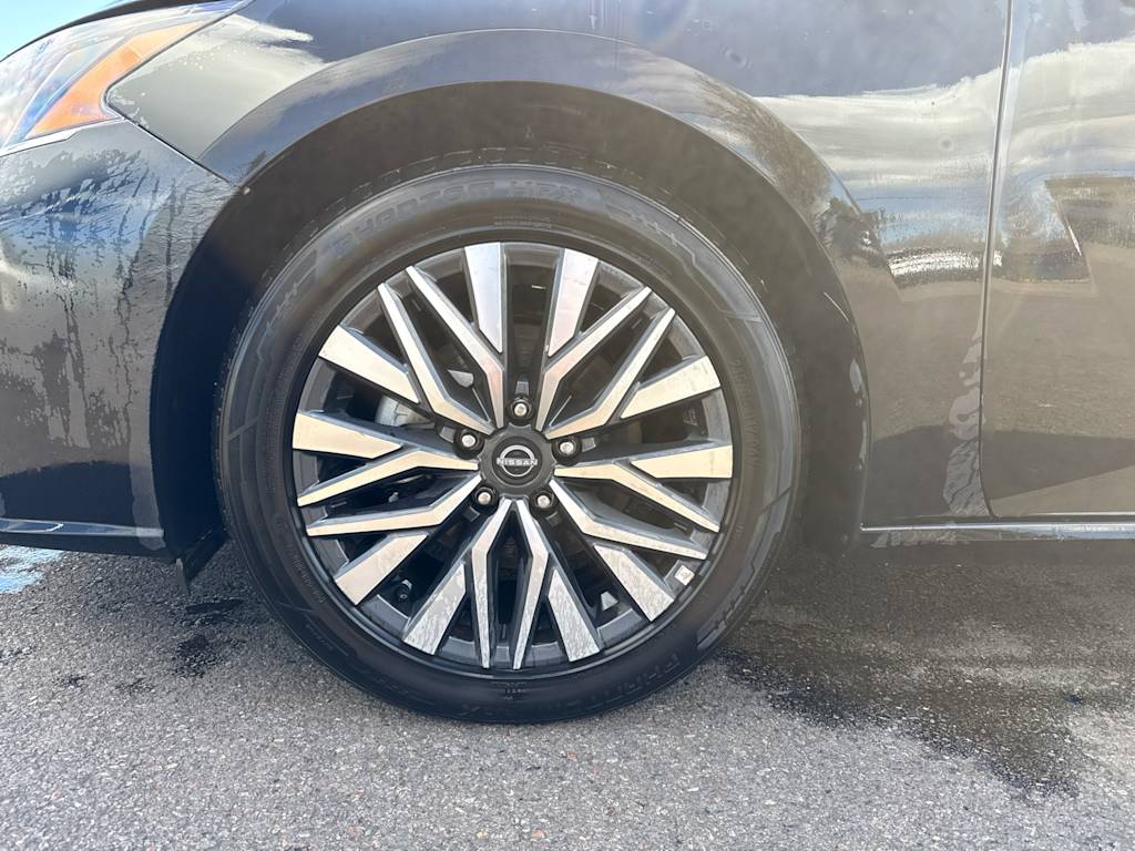 Thumbnail: 2024 Nissan Altima - 5