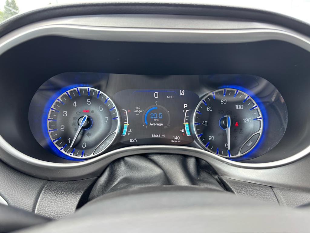 Thumbnail: 2023 Chrysler Pacifica - 17