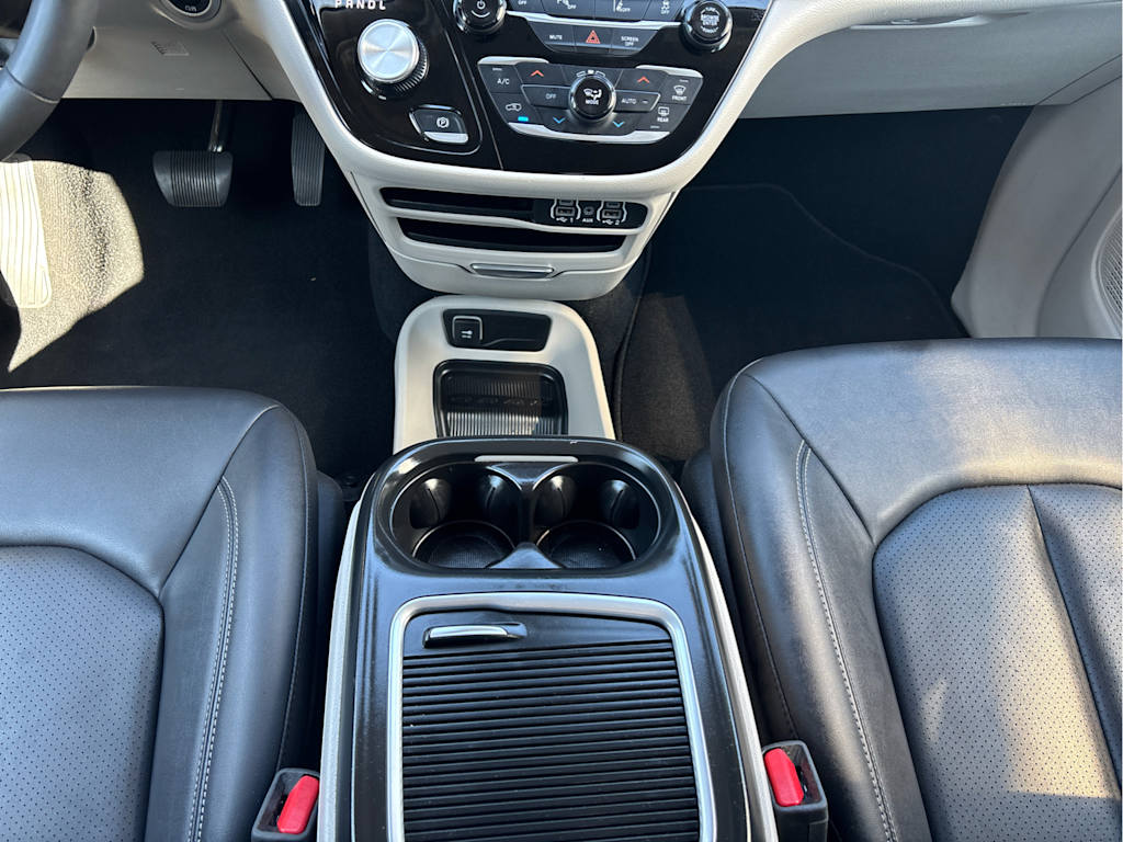 Thumbnail: 2024 Chrysler Pacifica - 14