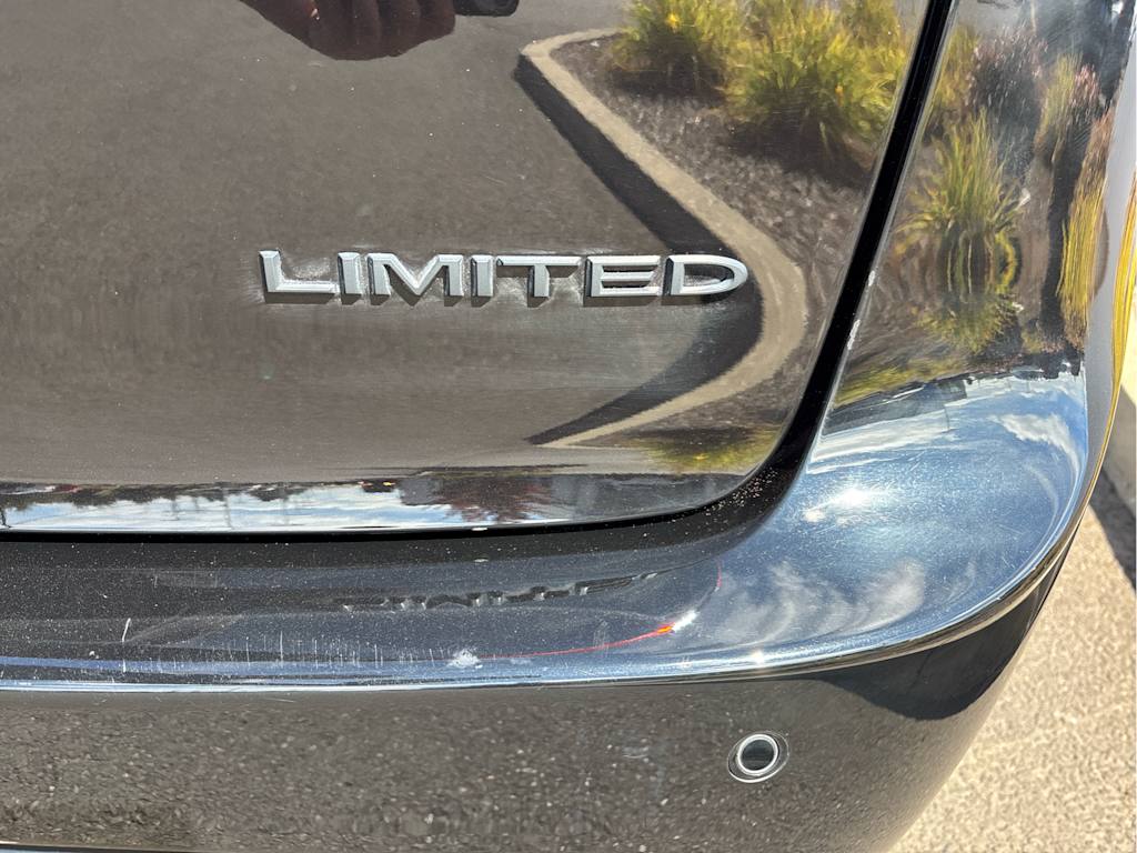 Thumbnail: 2025 Chrysler Pacifica - 19