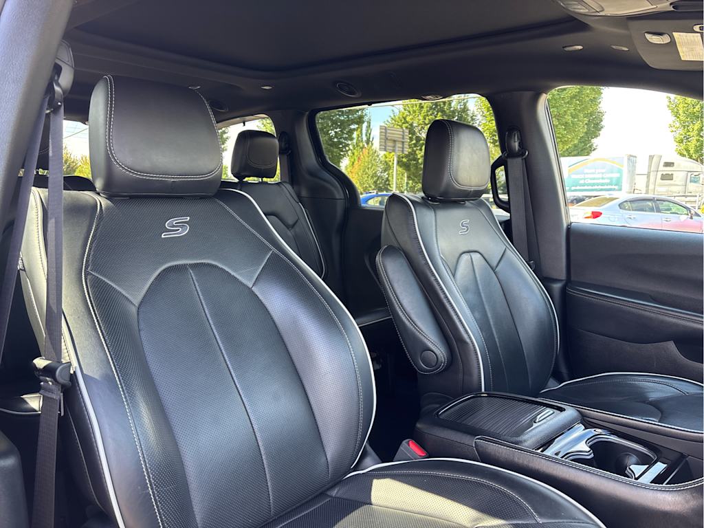 Thumbnail: 2025 Chrysler Pacifica - 20