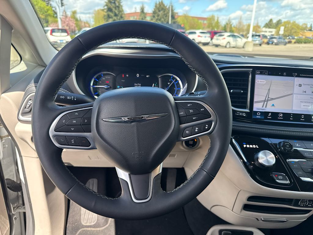 Thumbnail: 2024 Chrysler Pacifica - 13