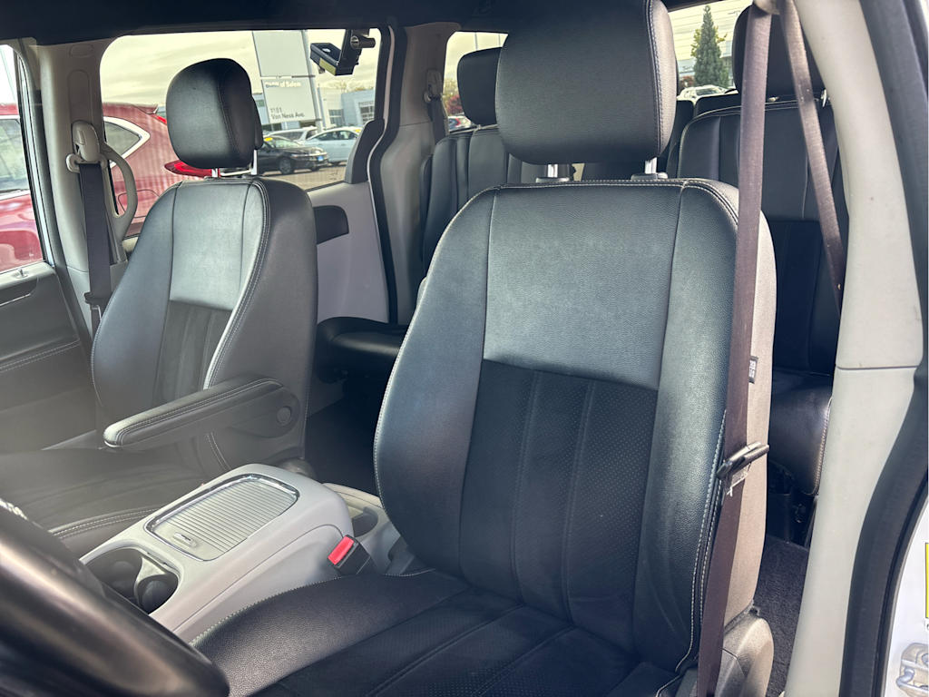 Thumbnail: 2018 Dodge Grand Caravan - 12