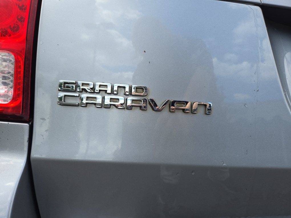 Thumbnail: 2017 Dodge Grand Caravan - 6