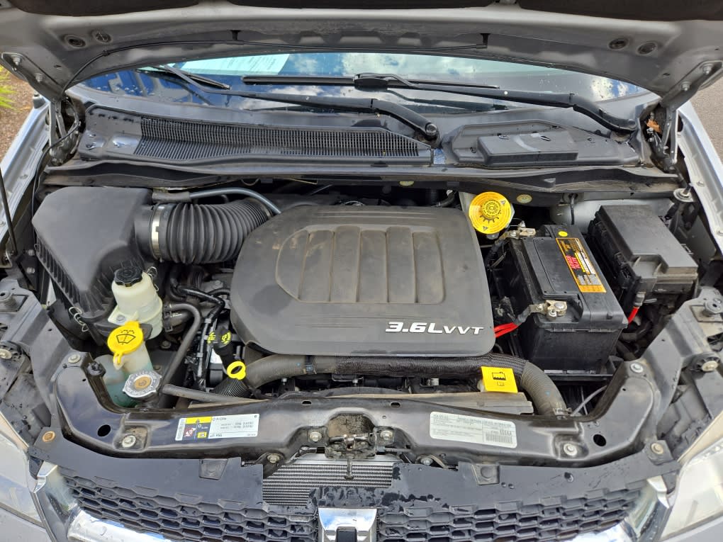 Thumbnail: 2017 Dodge Grand Caravan - 8
