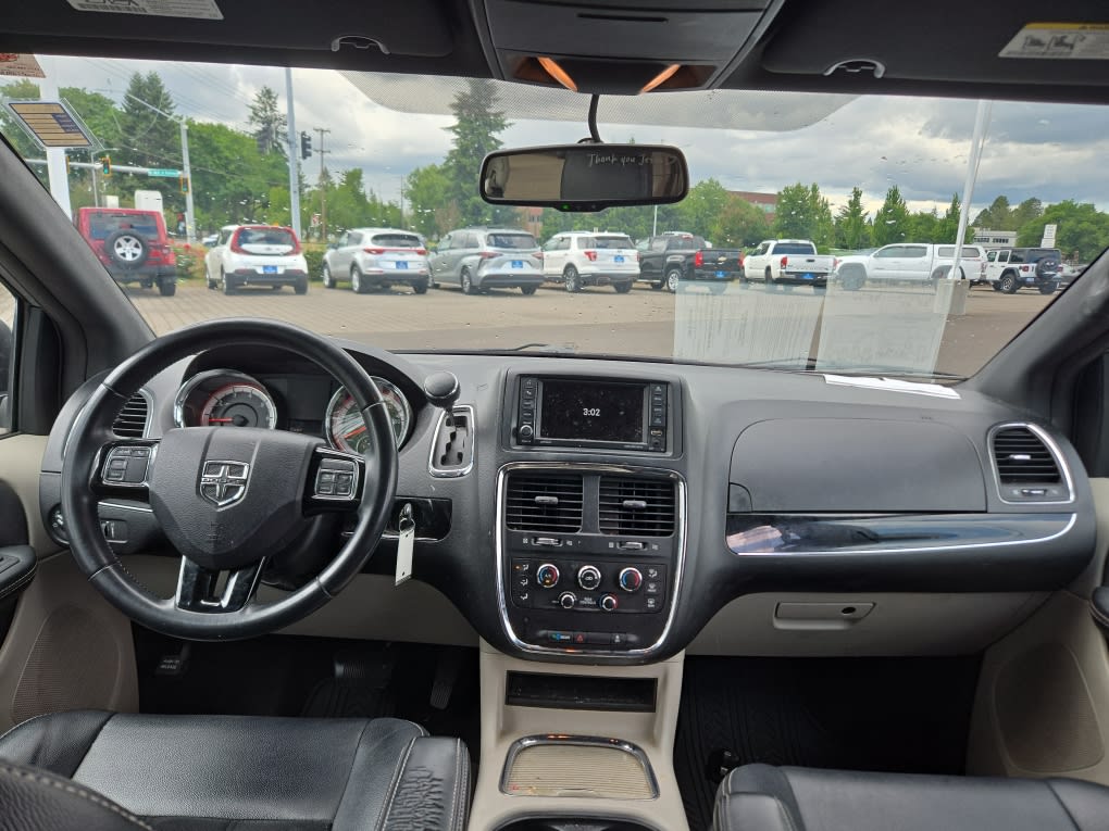 Thumbnail: 2017 Dodge Grand Caravan - 9