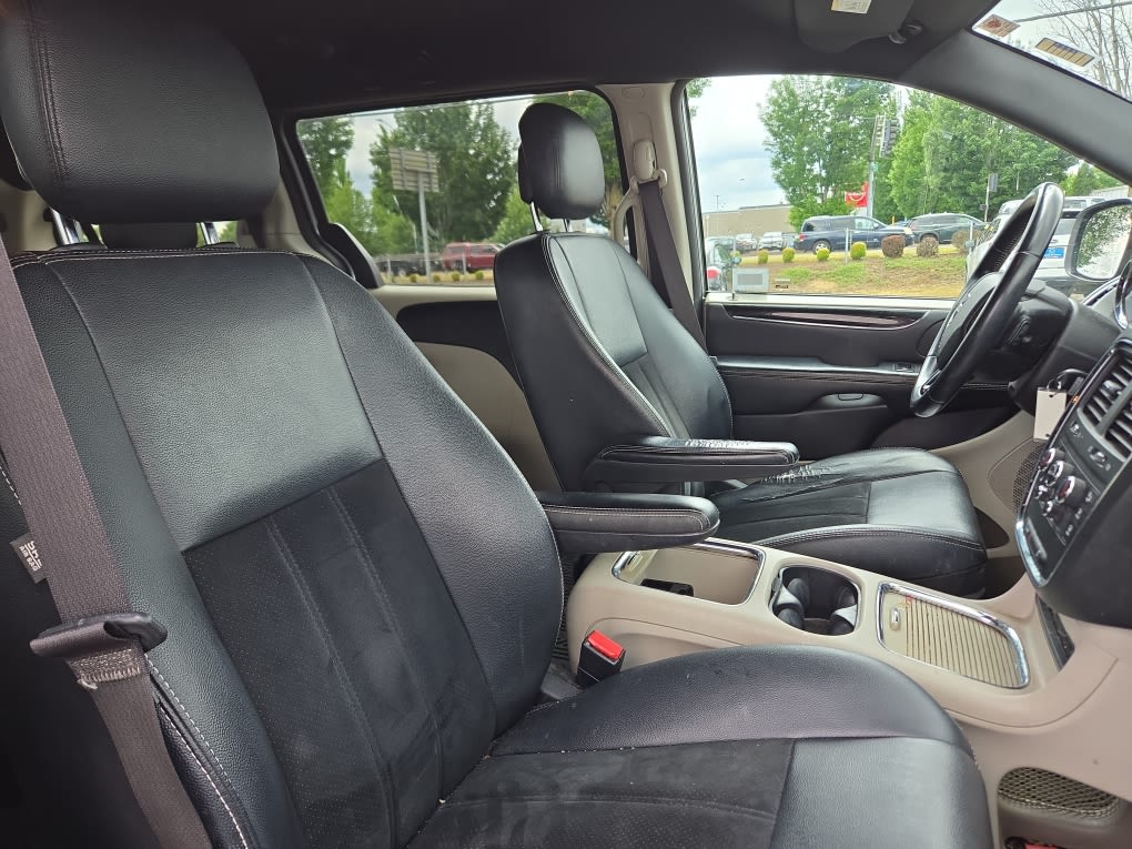 Thumbnail: 2017 Dodge Grand Caravan - 10
