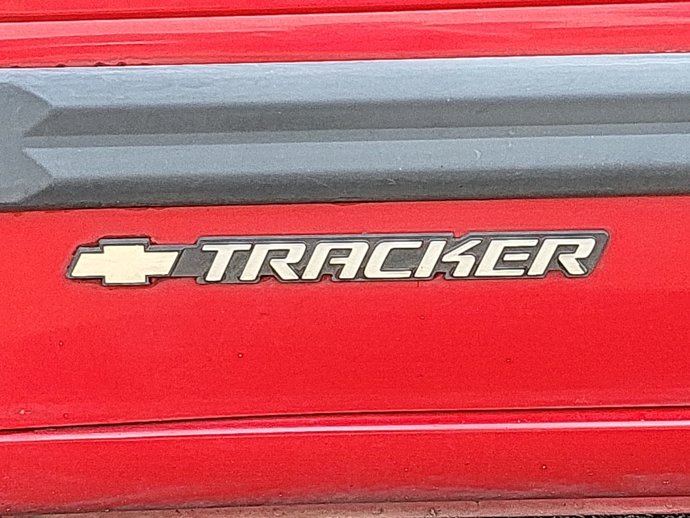 Thumbnail: 2004 Chevrolet Tracker - 7