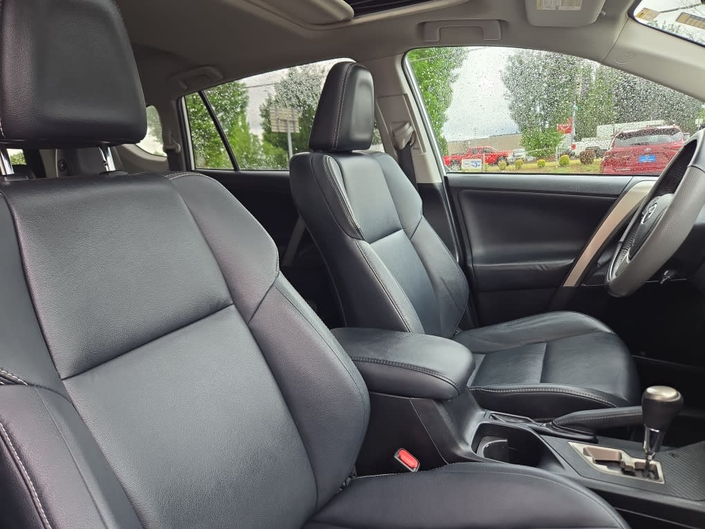Thumbnail: 2014 Toyota RAV4 - 10