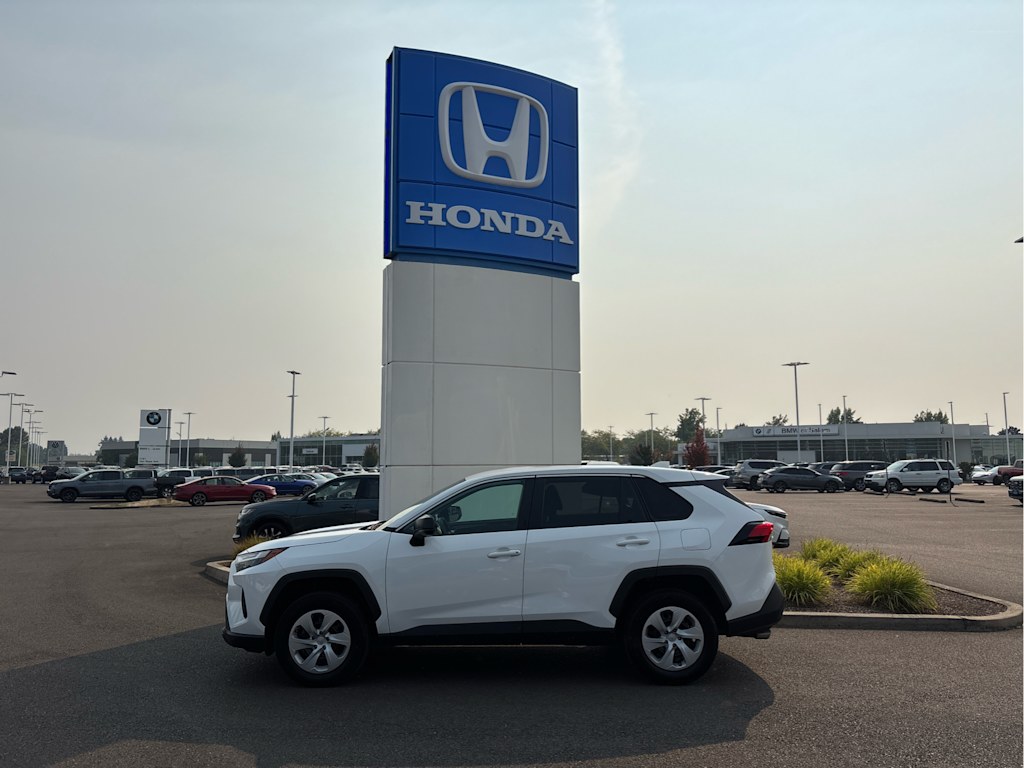 Thumbnail: 2024 Toyota RAV4 - 6