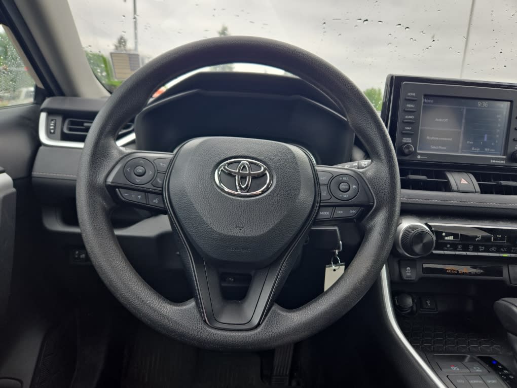 Thumbnail: 2021 Toyota RAV4 - 12