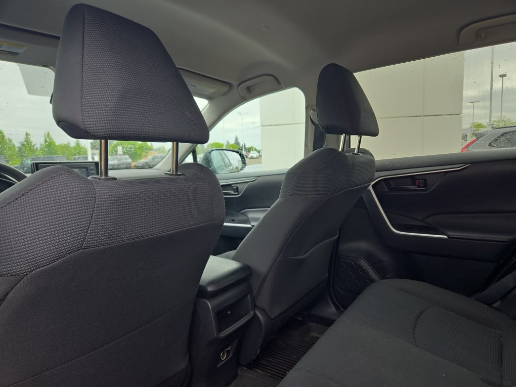 Thumbnail: 2021 Toyota RAV4 - 11