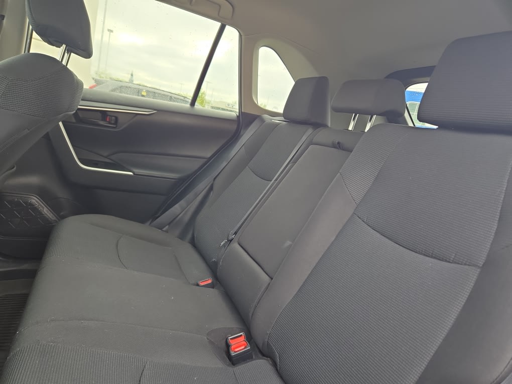 Thumbnail: 2021 Toyota RAV4 - 19