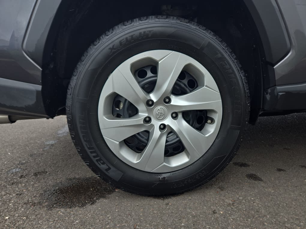 Thumbnail: 2021 Toyota RAV4 - 7