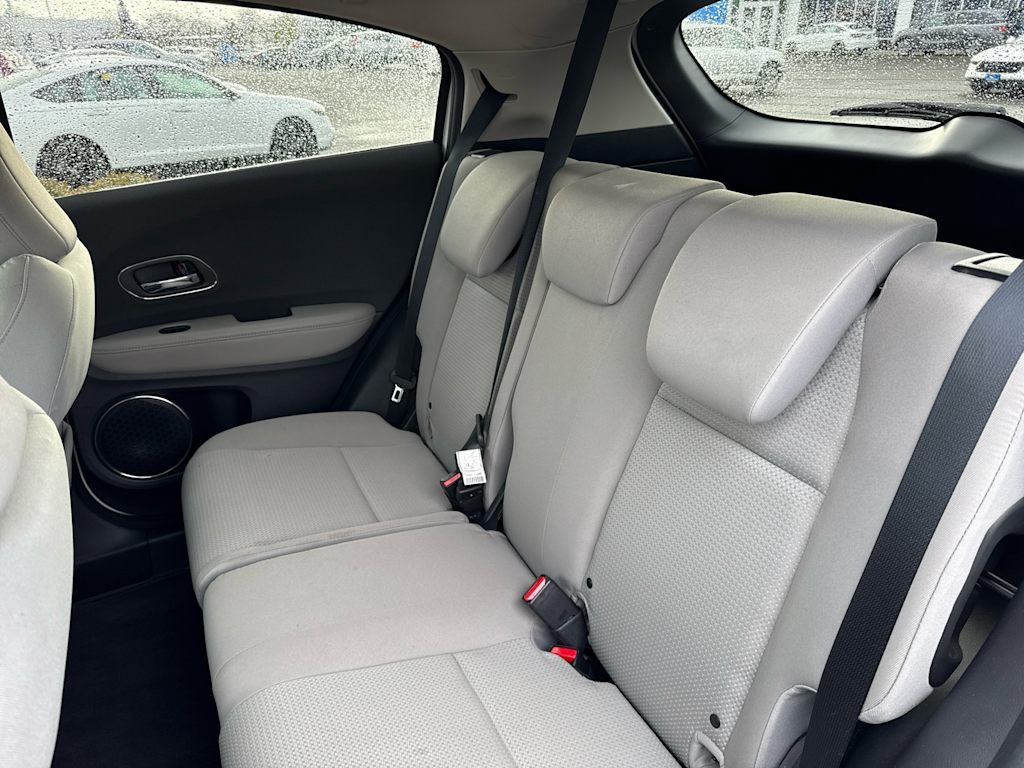 2022 Honda HR-V EX 24