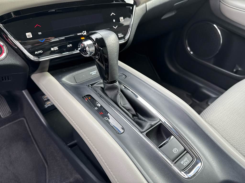 2022 Honda HR-V EX 16