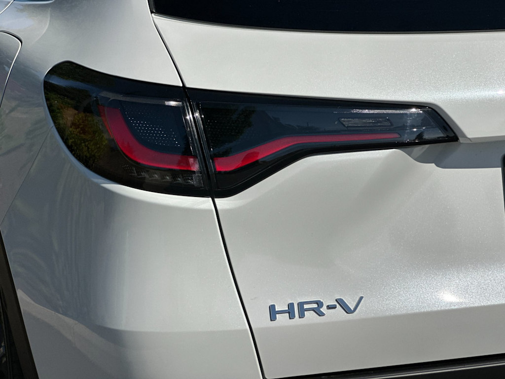 Thumbnail: 2027 Honda HR-V - 26