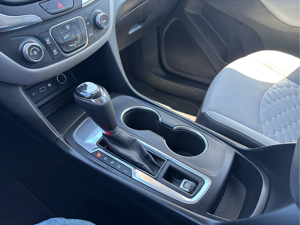 Thumbnail: 2019 Chevrolet Equinox - 16