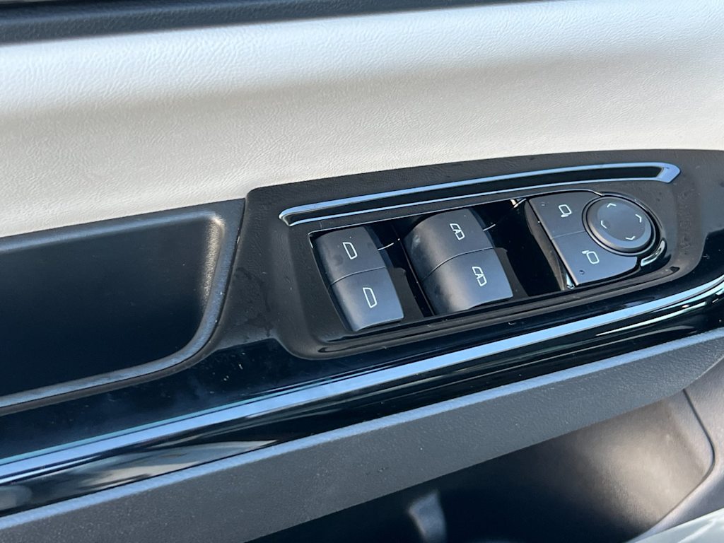 Thumbnail: 2026 Honda Prologue - 21