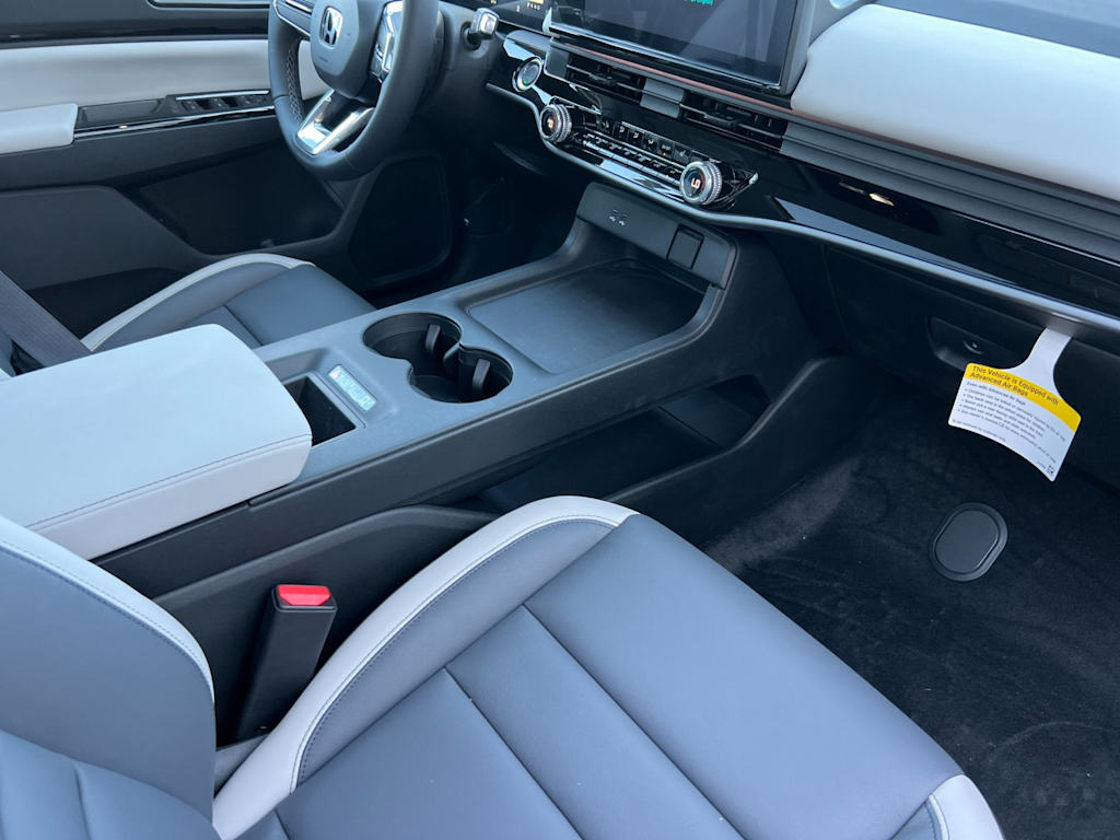 2025 Honda Prologue Touring 10