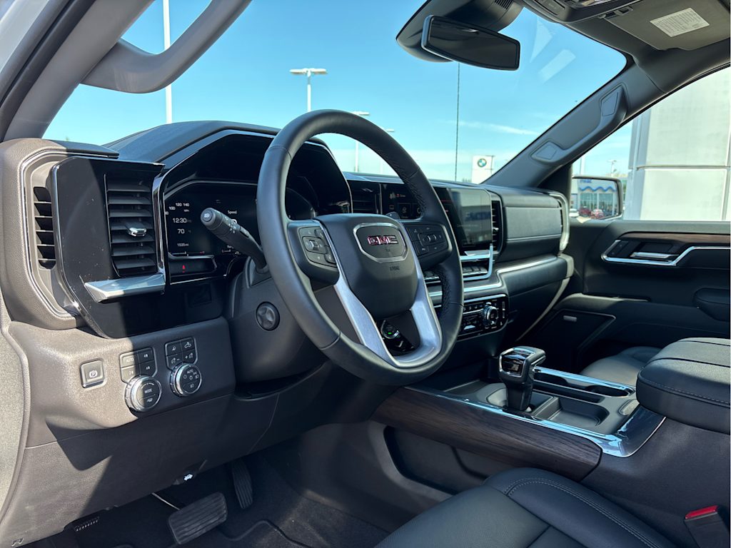 Thumbnail: 2026 GMC Sierra 1500 - 2