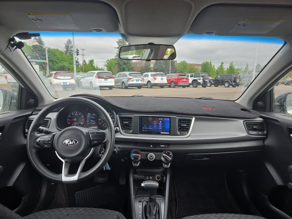 Thumbnail: 2018 Kia Rio - 8