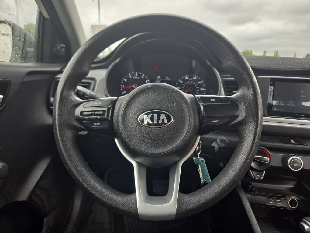 Thumbnail: 2018 Kia Rio - 11