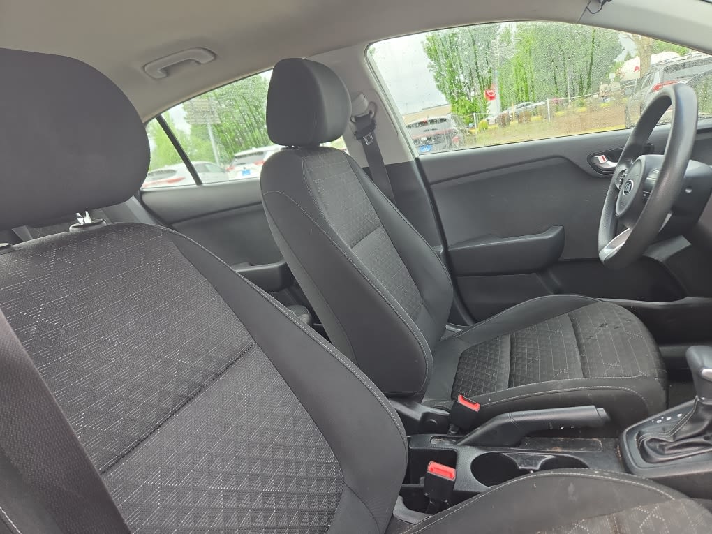 Thumbnail: 2018 Kia Rio - 9