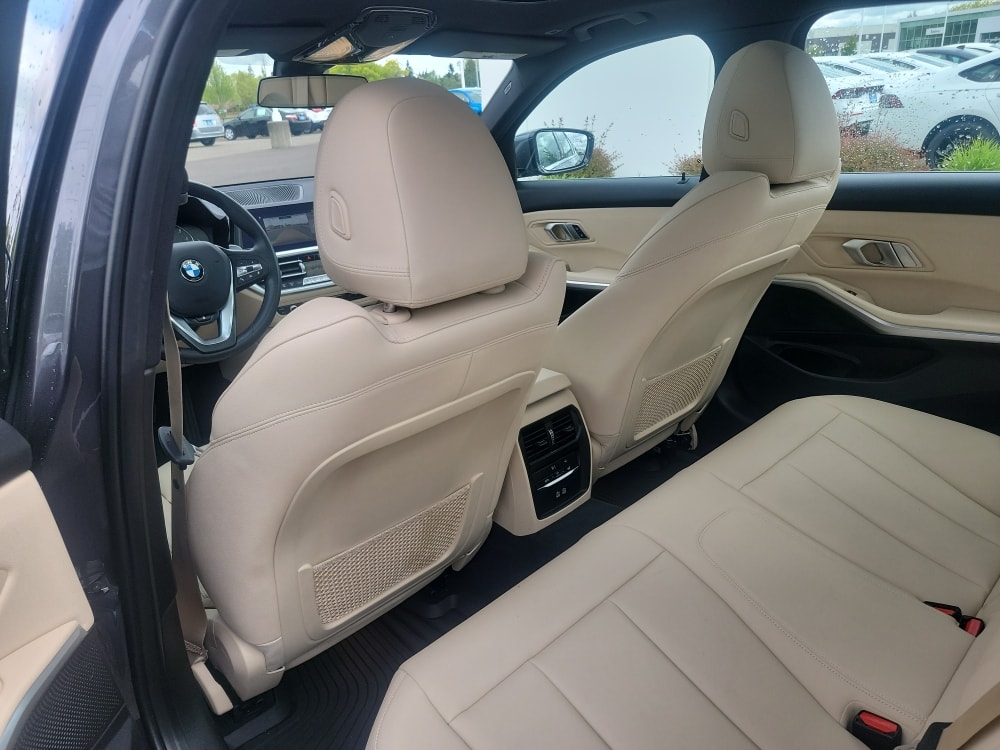2021 BMW 3 Series 330xi 13