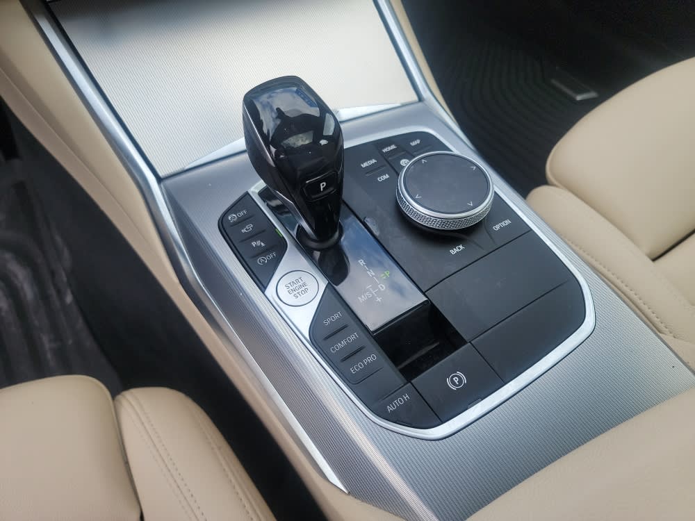 2021 BMW 3 Series 330xi 16