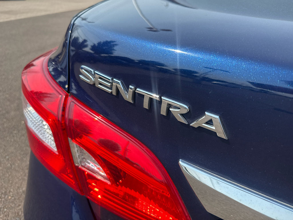 Thumbnail: 2018 Nissan Sentra - 5