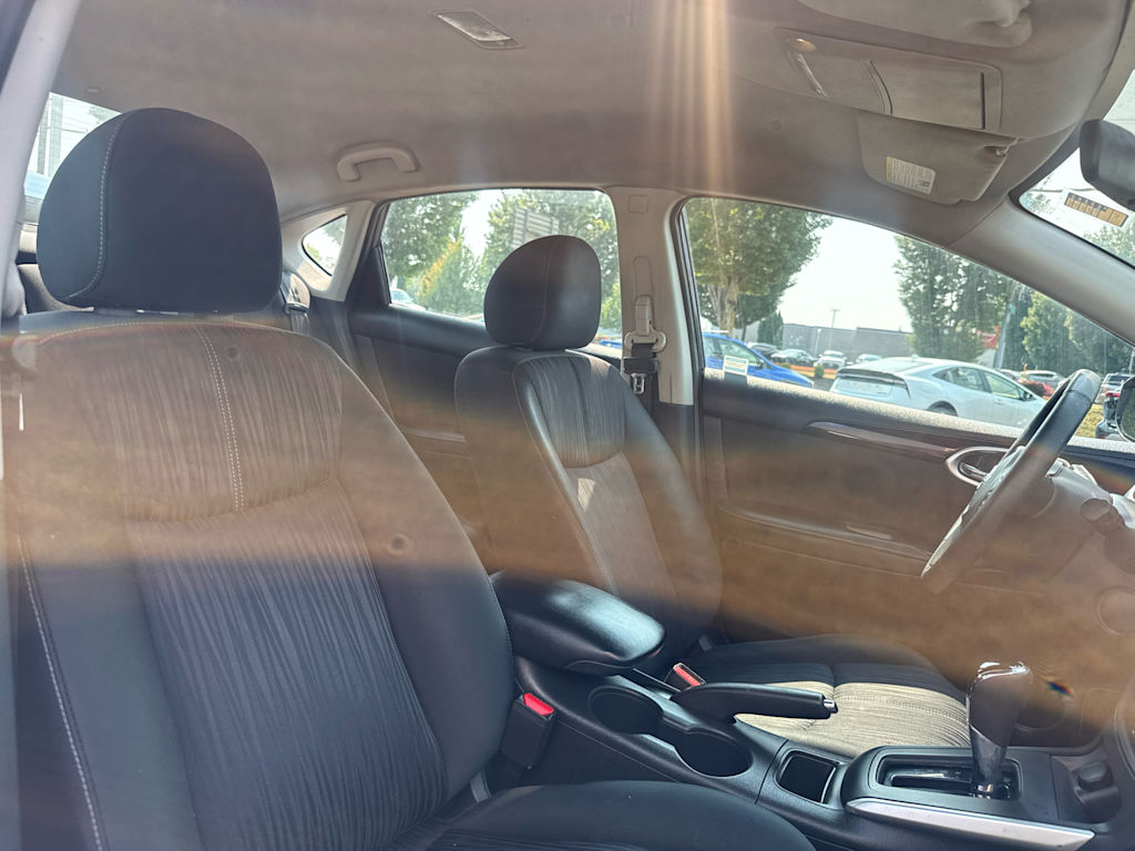 Thumbnail: 2018 Nissan Sentra - 10