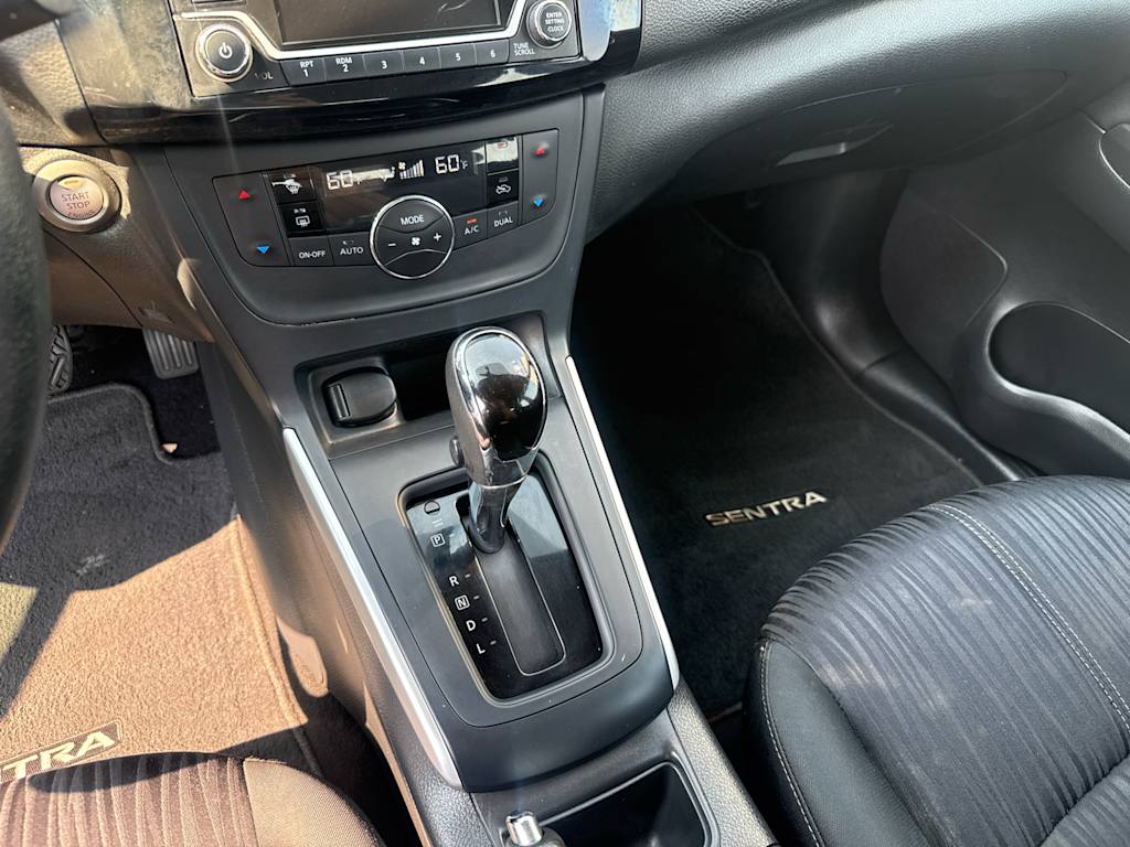Thumbnail: 2018 Nissan Sentra - 14