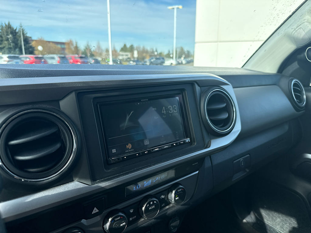 Thumbnail: 2021 Toyota Tacoma - 12