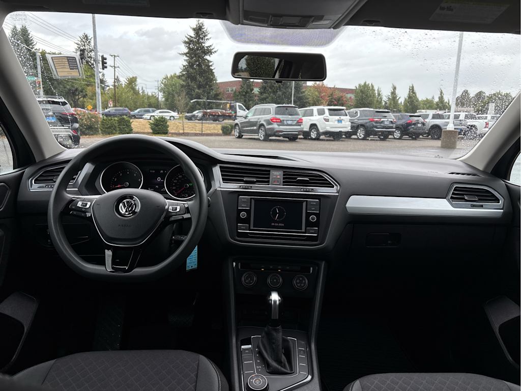 Thumbnail: 2021 Volkswagen Tiguan - 9