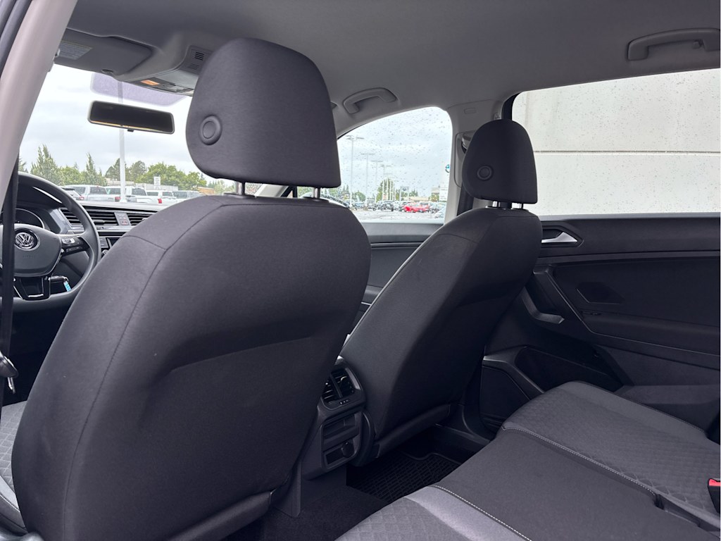 Thumbnail: 2021 Volkswagen Tiguan - 12