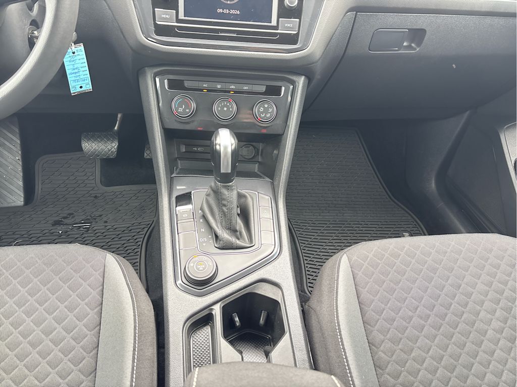 Thumbnail: 2021 Volkswagen Tiguan - 15