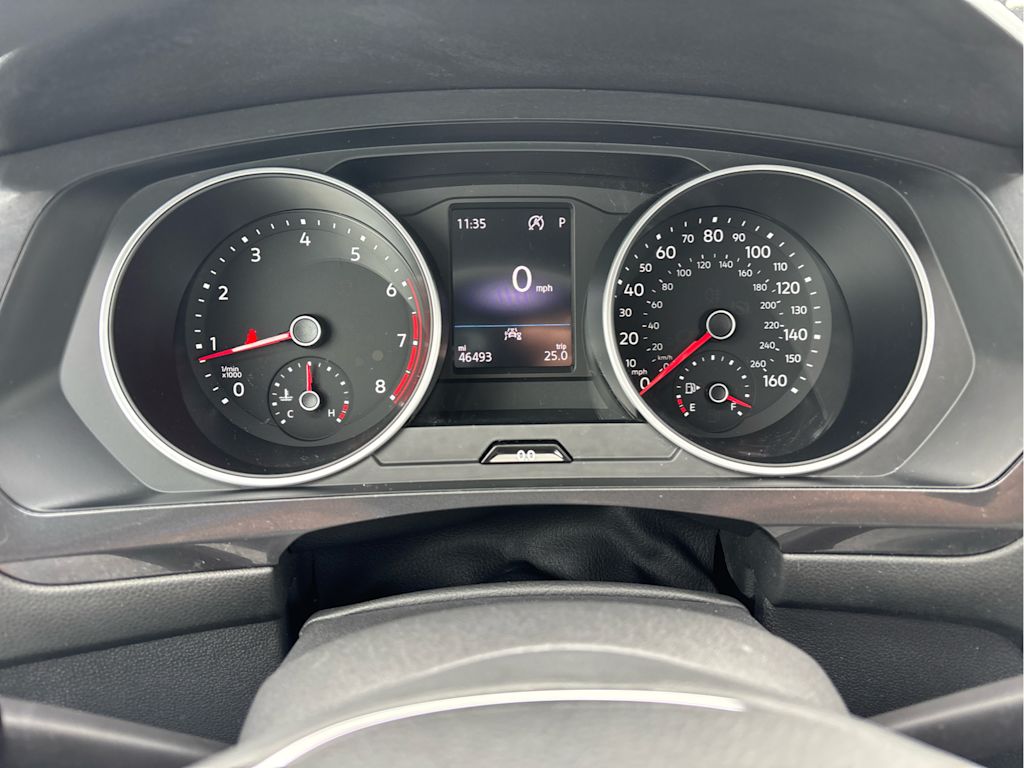 Thumbnail: 2021 Volkswagen Tiguan - 16