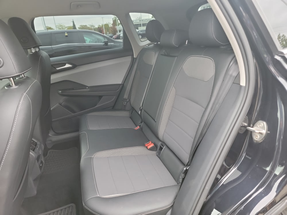 Thumbnail: 2022 Volkswagen Taos - 21