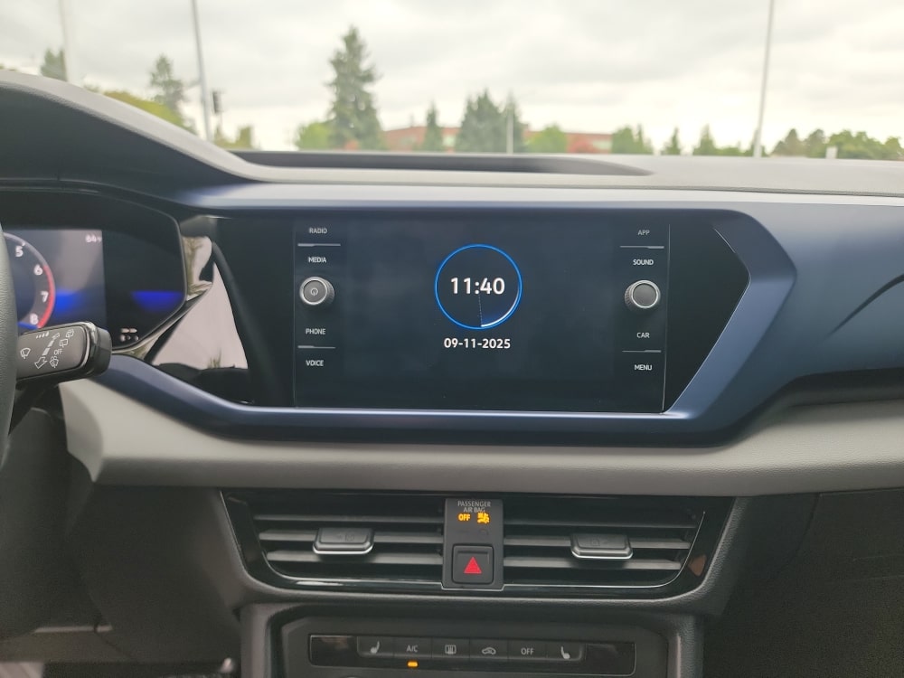 Thumbnail: 2022 Volkswagen Taos - 15