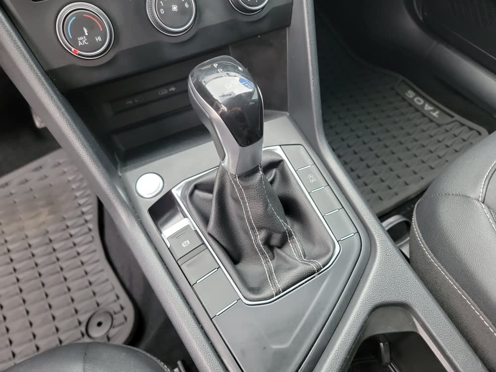 Thumbnail: 2022 Volkswagen Taos - 16