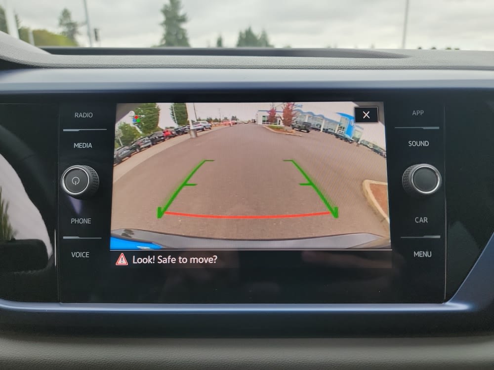 Thumbnail: 2022 Volkswagen Taos - 25