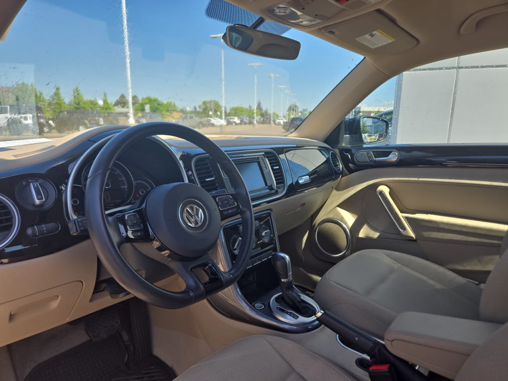 Thumbnail: 2017 Volkswagen Beetle - 2